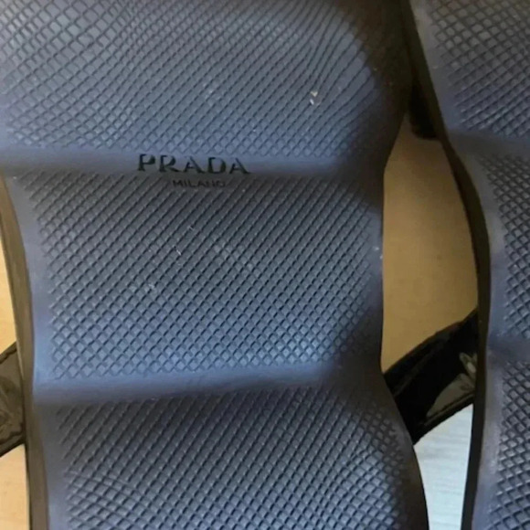 prada sandals - Picture 4 of 7